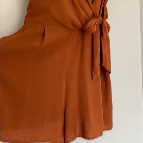 Romper - Picture 2 of 5